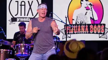 Matt Mauser performing at Campus JAX